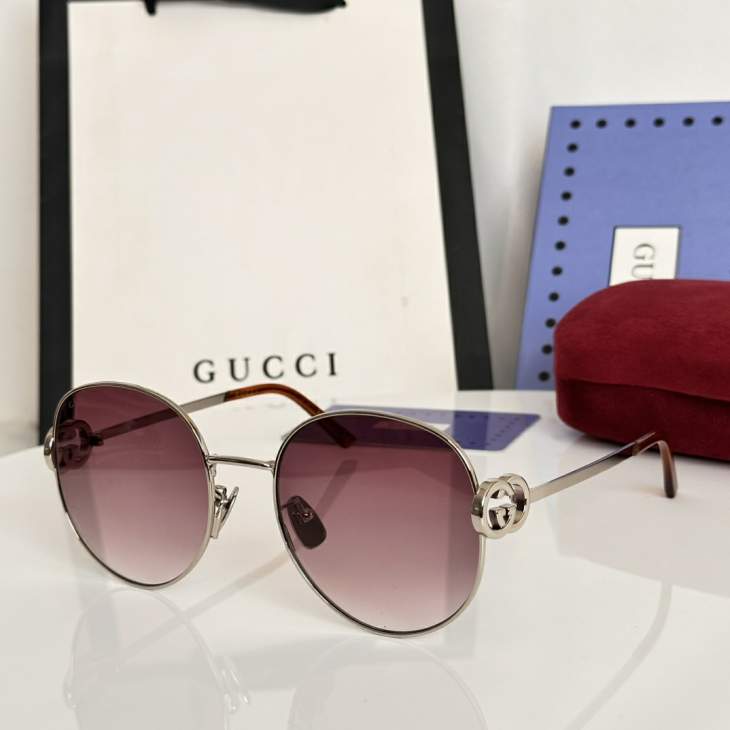 Picture of Gucci Sunglasses _SKUfw79399396fw